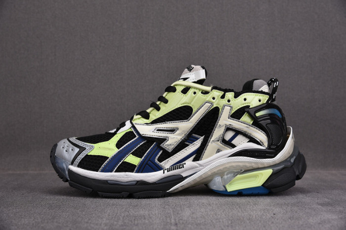 Ba*len*cia*ga -runner