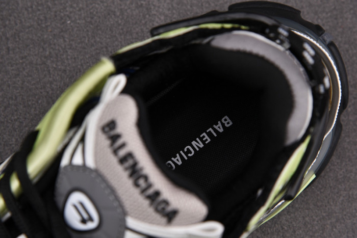 Ba*len*cia*ga -runner