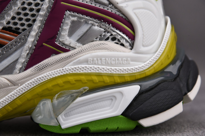 Ba*len*cia*ga -runner