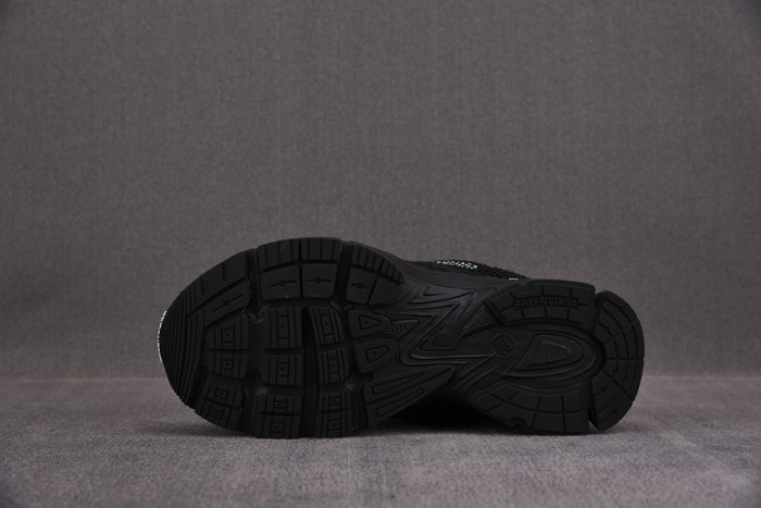 Ba*len*cia*ga -phantom sneakers