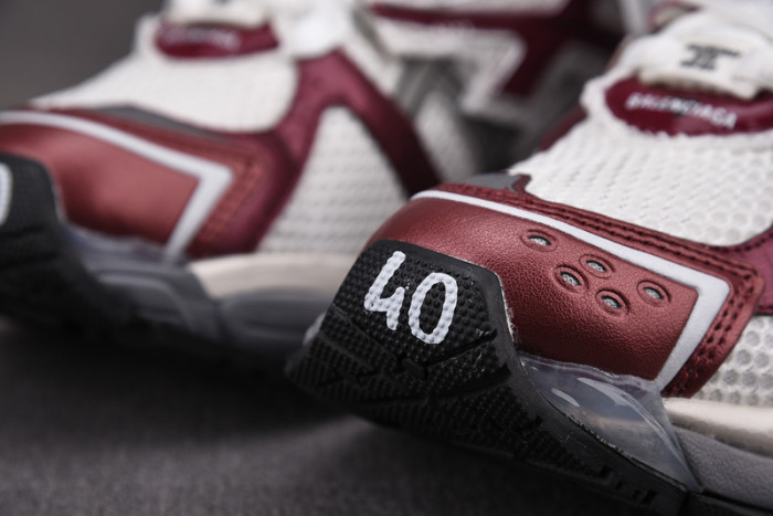 Ba*len*cia*ga -runner