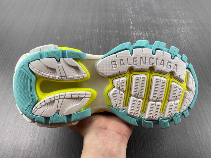 Ba*len*cia*ga track 3.0