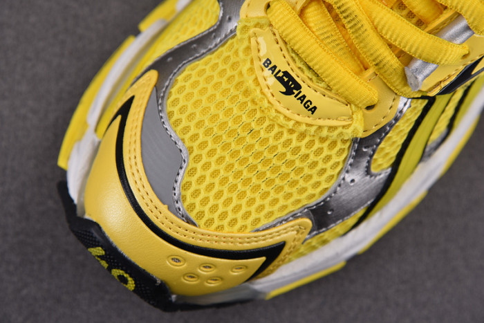 Ba*len*cia*ga -runner