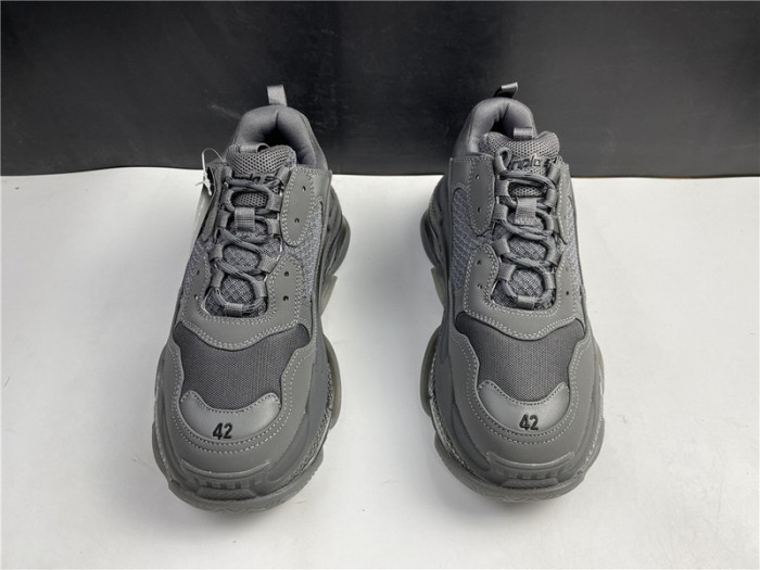 blcg sneaker triple.s.