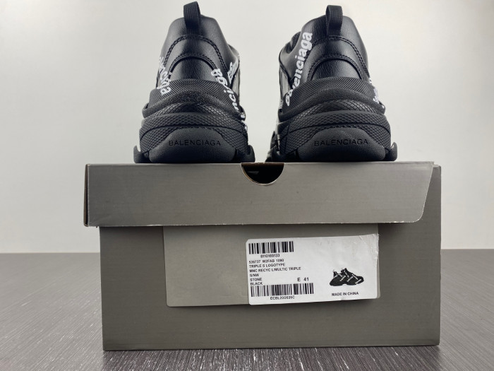 Ba*len*cia*ga triple s