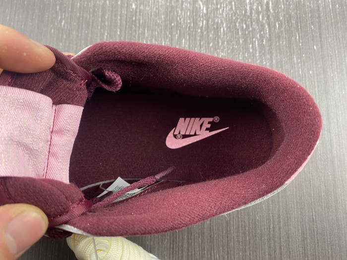 nike dunk low valentine