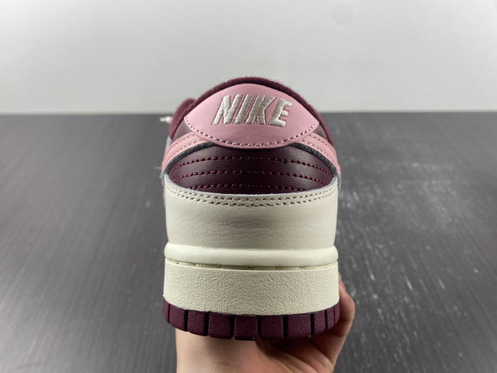 nike dunk low valentine