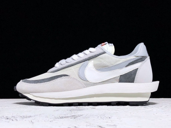nike ld waffle sacai summit white  bv0073-100