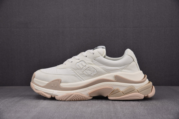 Ba*len*cia*ga triple s