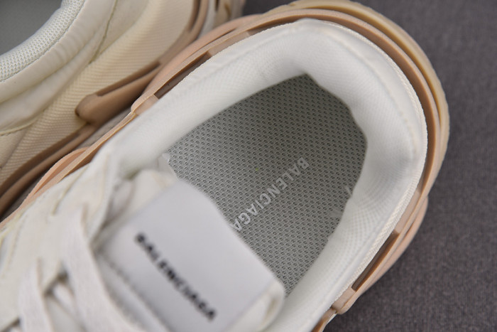 Ba*len*cia*ga triple s