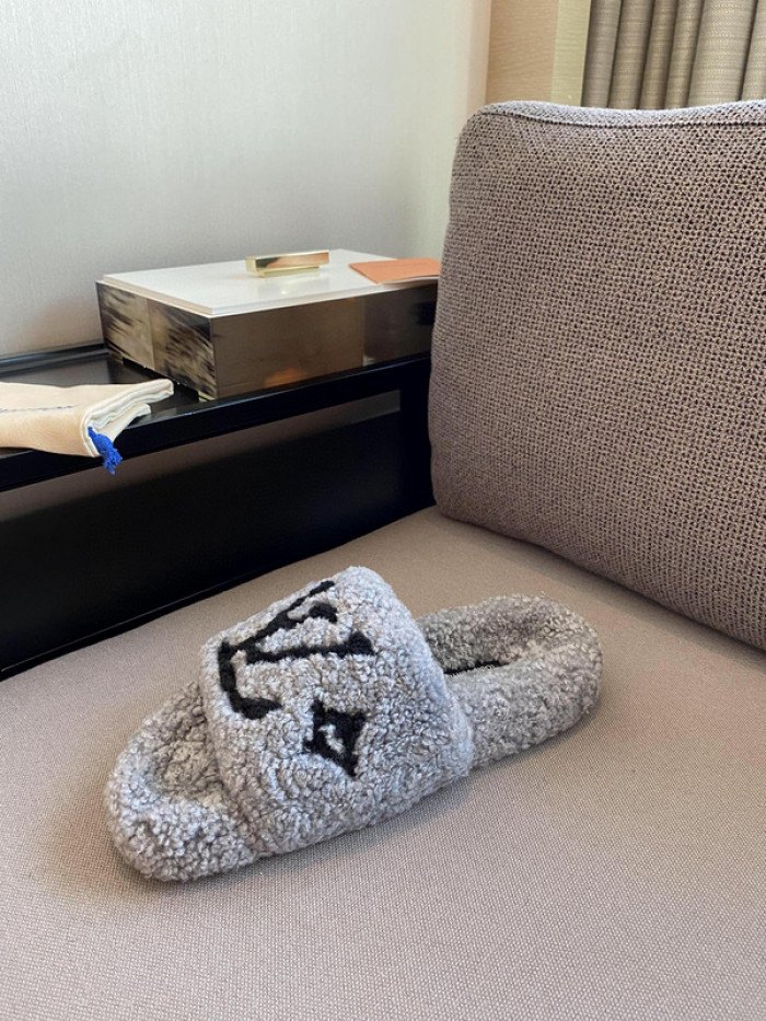 loui vuitto slippers