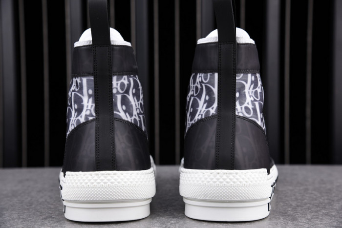 d10r b23 oblique high top sneaker