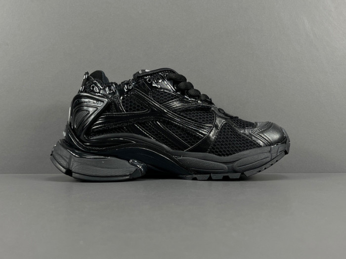 Ba*len*cia*ga -runner