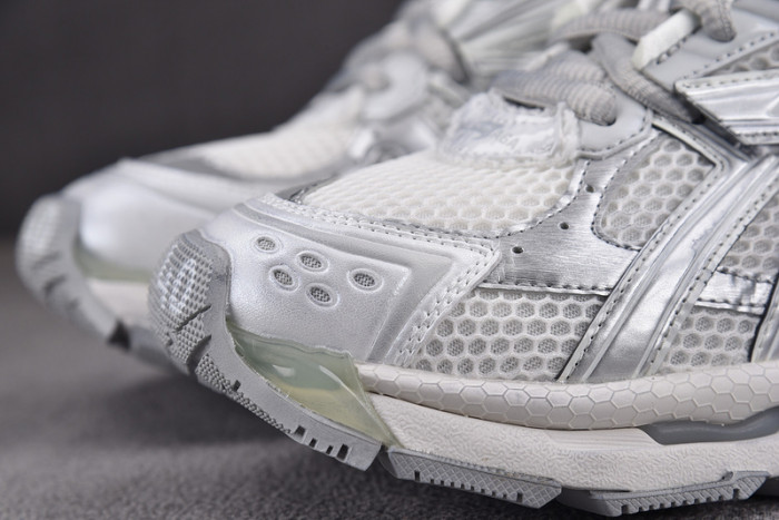 Ba*len*cia*ga -runner