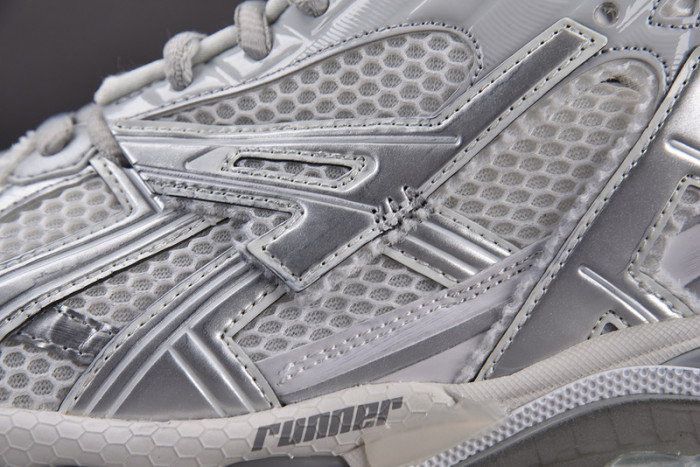 Ba*len*cia*ga -runner