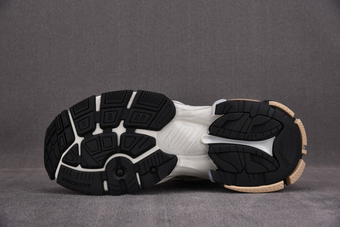 Ba*len*cia*ga -runner