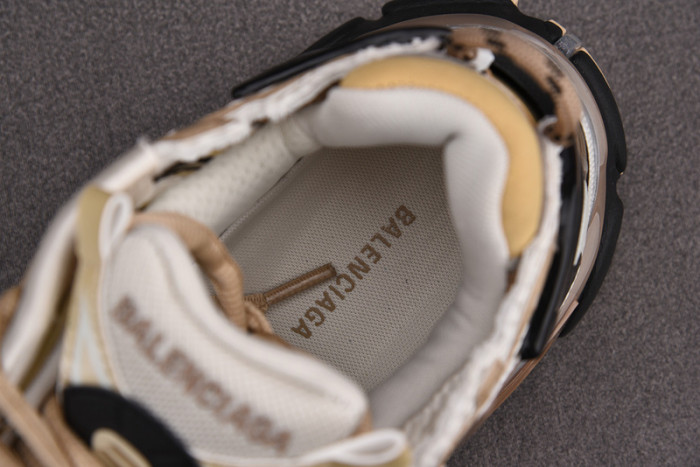 Ba*len*cia*ga -runner