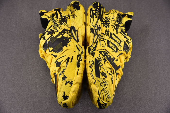 Ba*len*cia*ga track 3.0