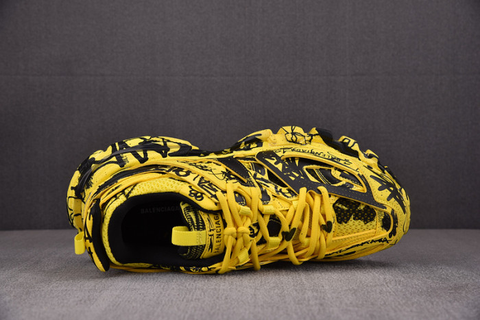 Ba*len*cia*ga track 3.0