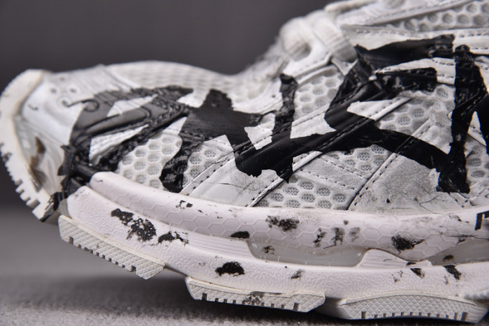 Ba*len*cia*ga -runner