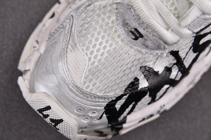 Ba*len*cia*ga -runner