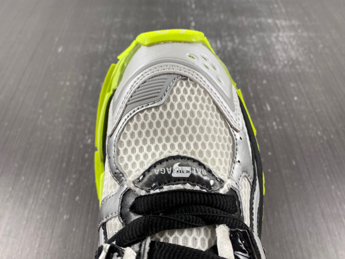 Ba*len*cia*ga -runner