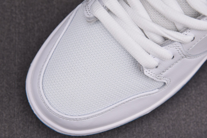 nike sb dunk low laser blue bq6817-101