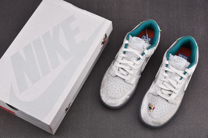 nike wmns dunk low 
