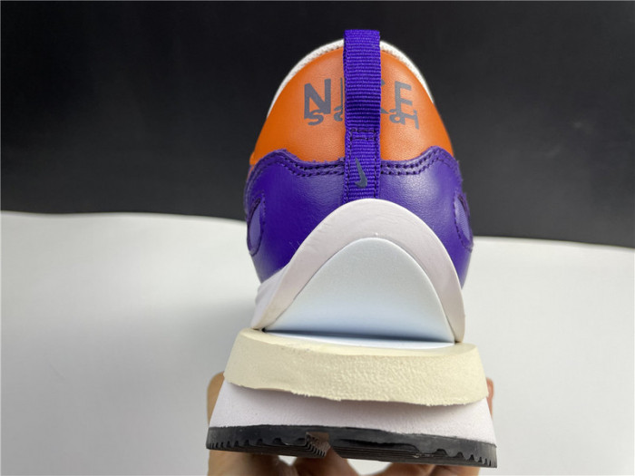 nike vaporwaffle sacai dark iris - dd1875-500