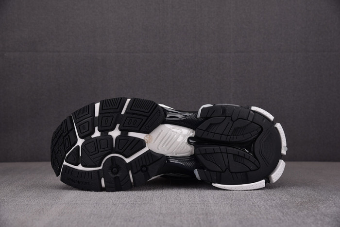 Ba*len*cia*ga -runner