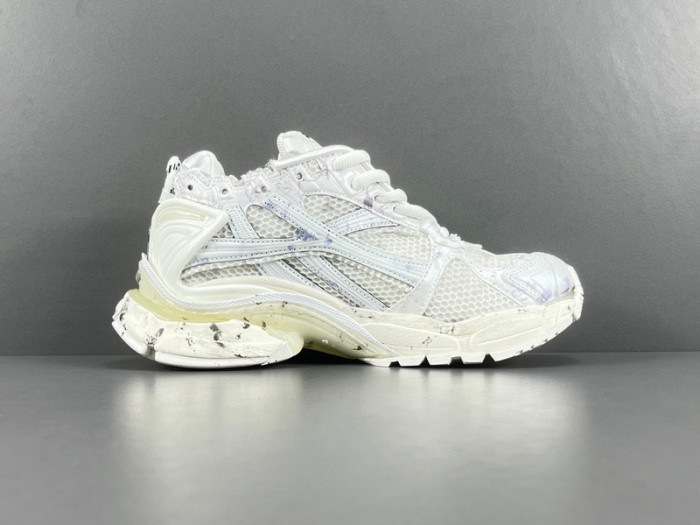 Ba*len*cia*ga -runner