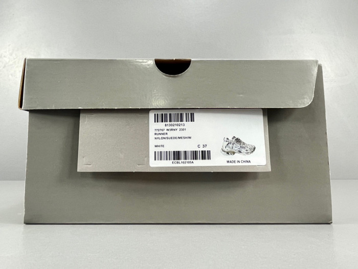 Ba*len*cia*ga -runner