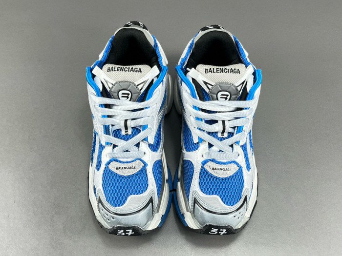 Ba*len*cia*ga -runner