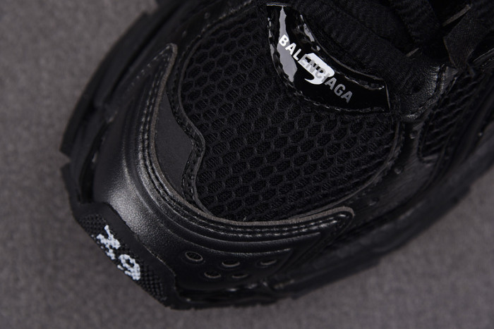 Ba*len*cia*ga -runner